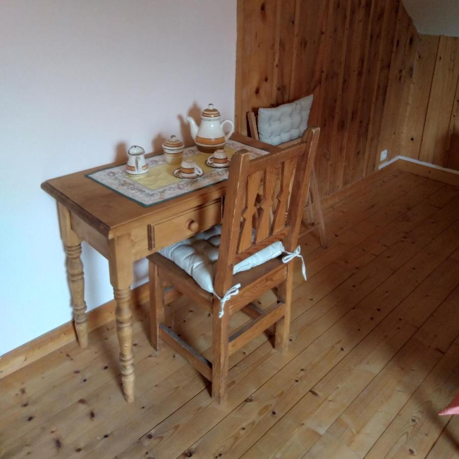 Les Dames De La Saugiat Bed and Breakfast Le Fied Buitenkant foto