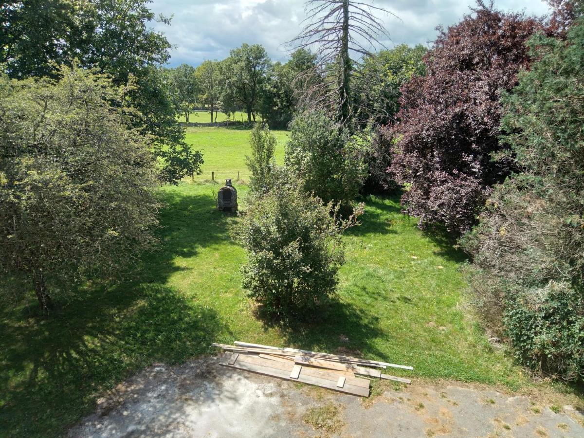 Les Dames De La Saugiat Bed and Breakfast Le Fied Buitenkant foto