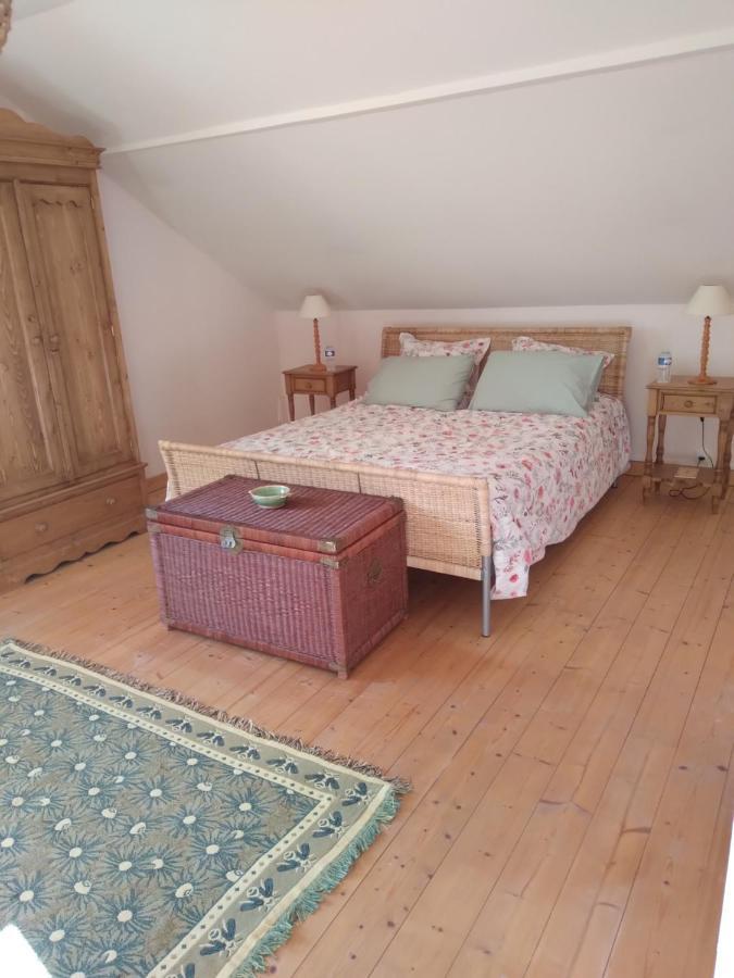 Les Dames De La Saugiat Bed and Breakfast Le Fied Buitenkant foto