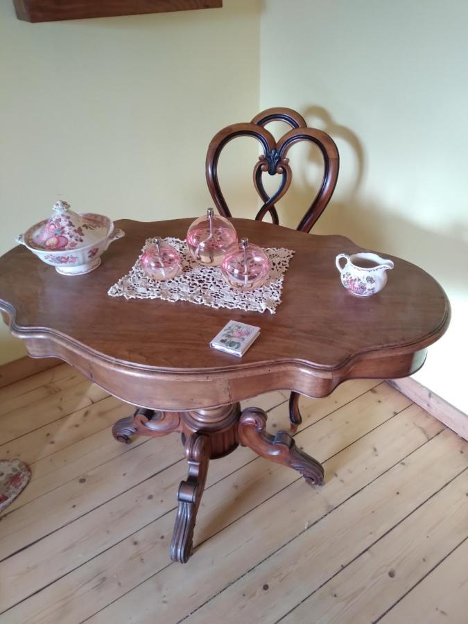 Les Dames De La Saugiat Bed and Breakfast Le Fied Buitenkant foto
