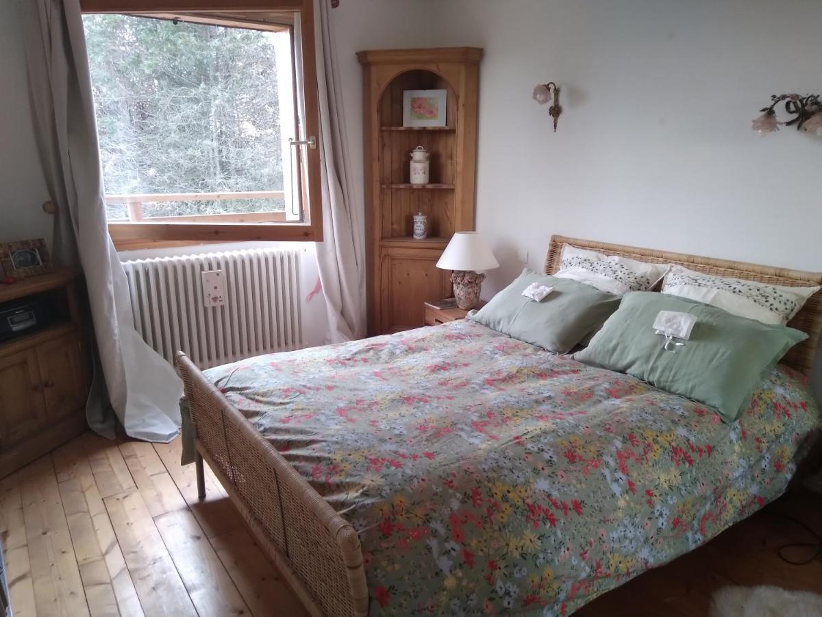 Les Dames De La Saugiat Bed and Breakfast Le Fied Buitenkant foto