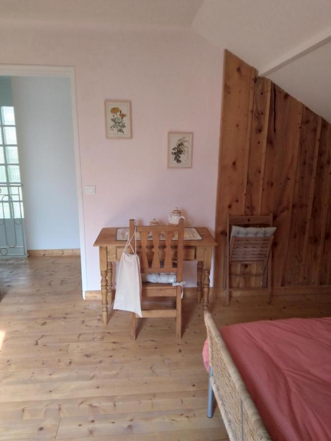 Les Dames De La Saugiat Bed and Breakfast Le Fied Buitenkant foto