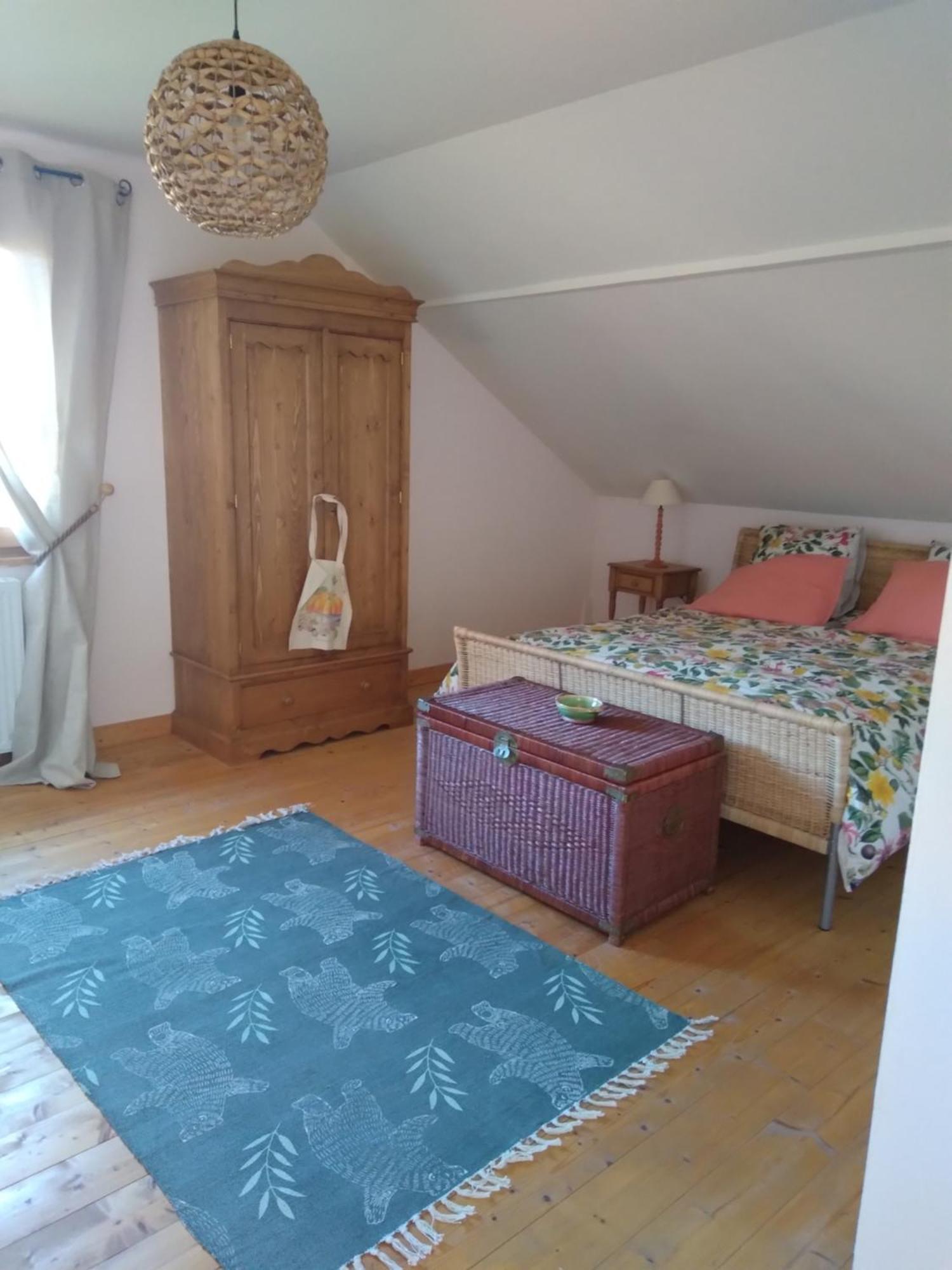 Les Dames De La Saugiat Bed and Breakfast Le Fied Buitenkant foto
